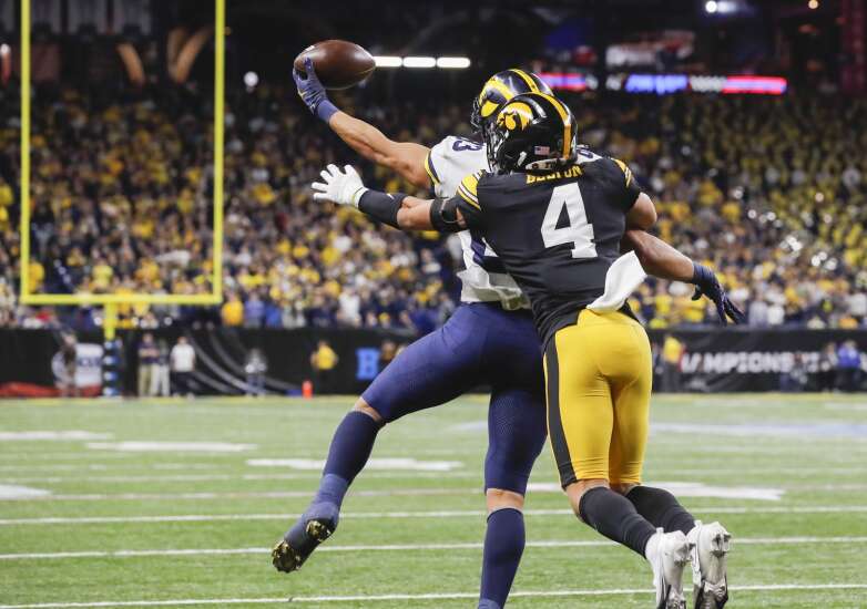Photos: Iowa football vs. Michigan in Big Ten championship game