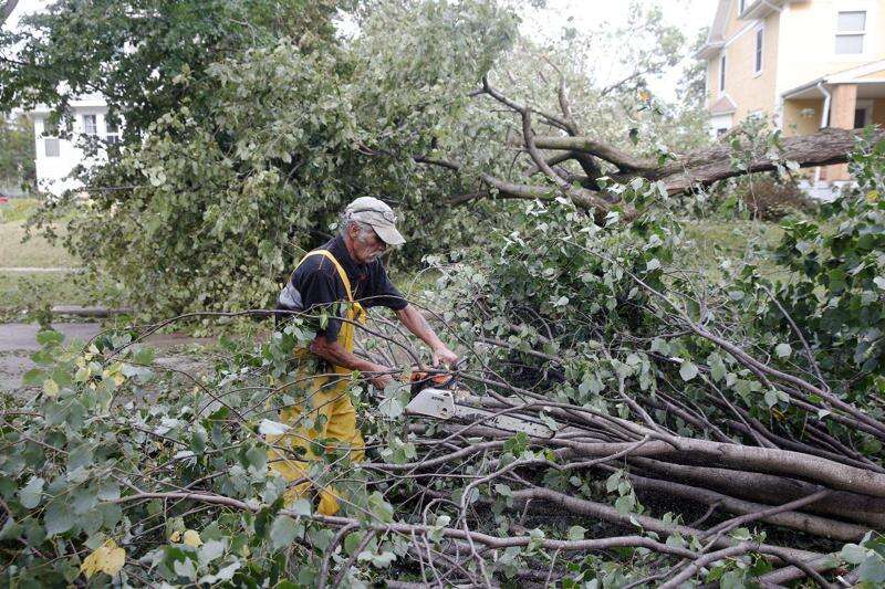 Iowa storm updates: Latest info on cleanup, closures, power outages in Cedar Rapids, Iowa City areas