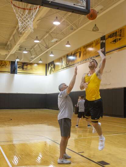Photos: Iowa men’s basketball summer practice 