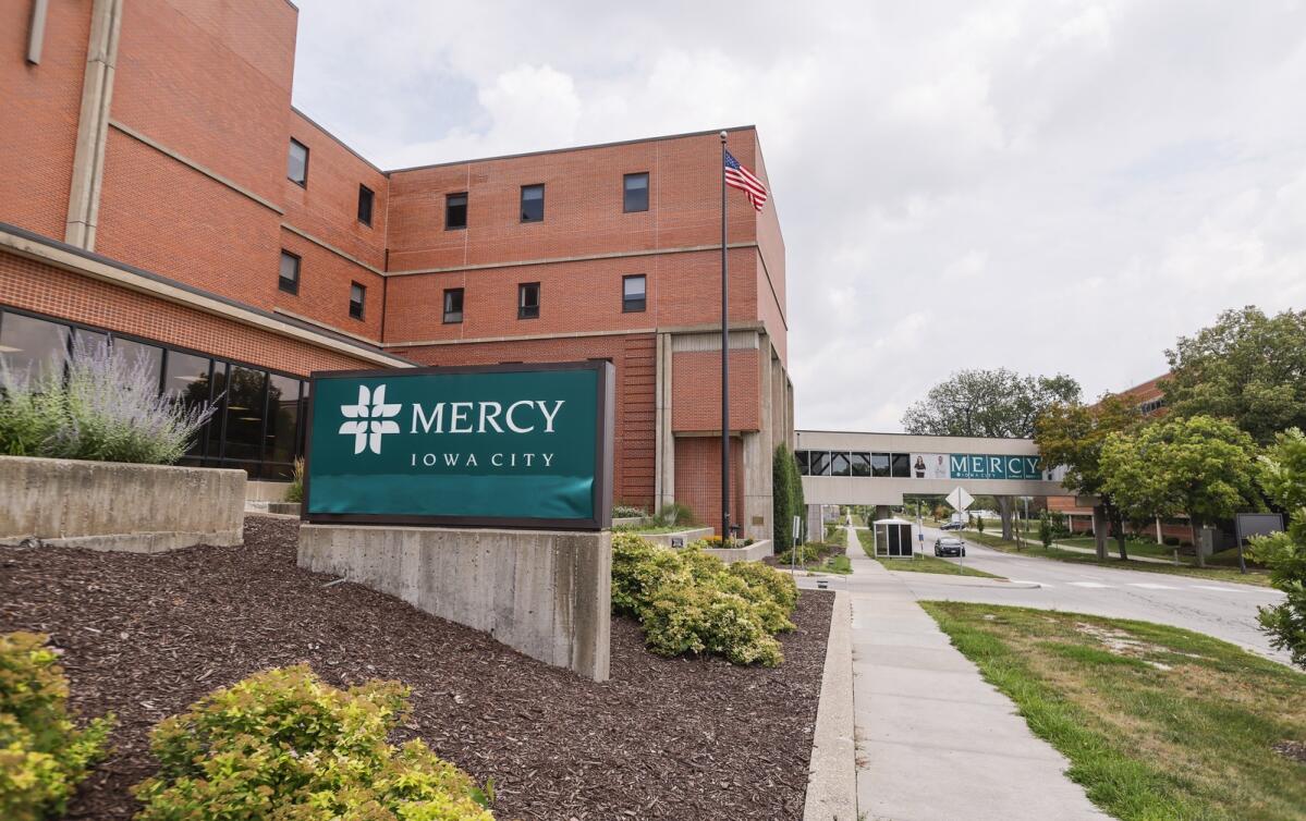 Pemegang Obligasi Preston Hollow memimpin Universitas Iowa di Mercy Auction