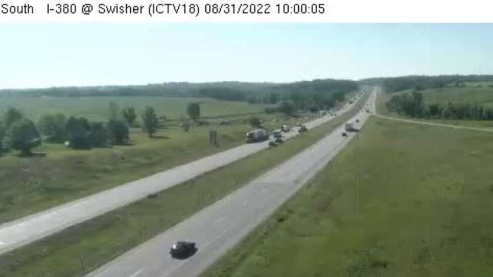 I-380 crash near Shueyville slows traffic Wednesday morning