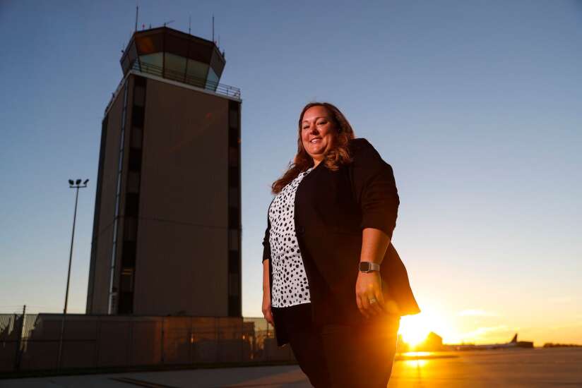 First female air traffic control tower manager at Eastern Iowa Airport brings visibility to field 