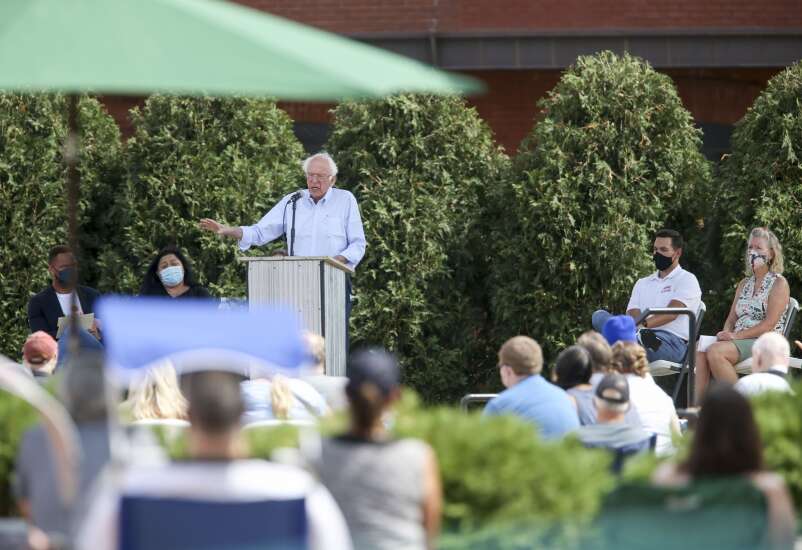 In Cedar Rapids, Bernie Sanders calls $3.5 trillion budget an investment in restoring faith in democracy
