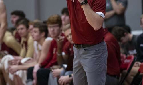 Coe men’s basketball looking for another hot streak