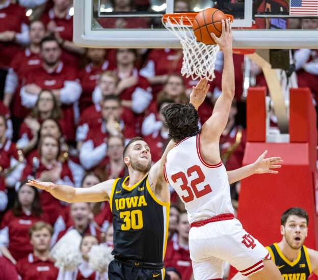 Hawkeye men roar into March like lions after devouring 15th-ranked Indiana, 90-68 