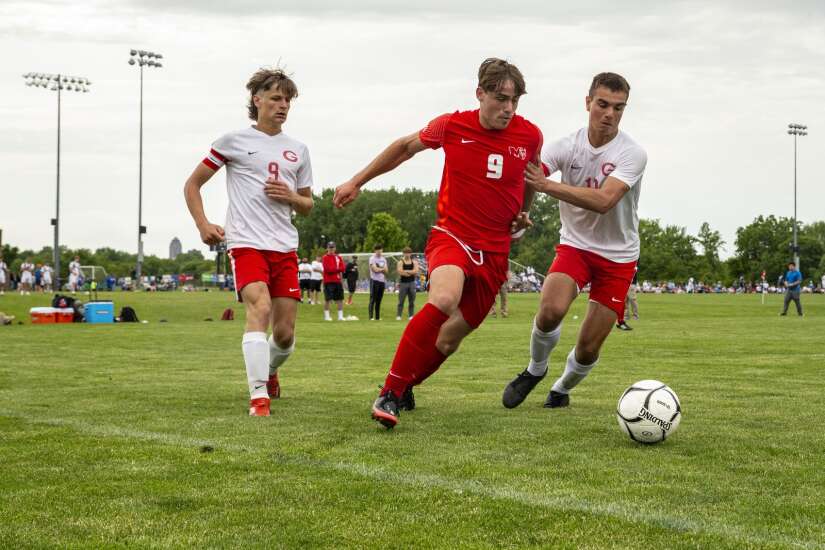 Iowa high school boys’ soccer 2023: Gazette area players and teams to watch