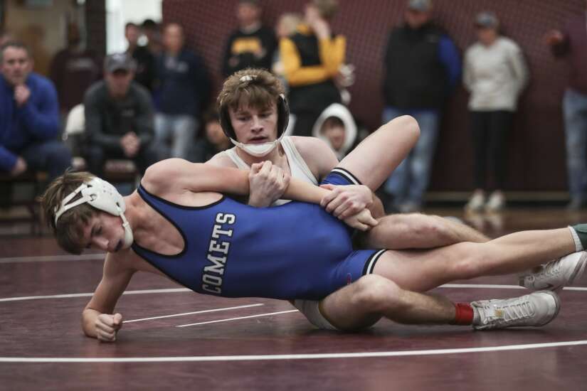 Lisbon’s Quincy Happel posts strong start at lower weight