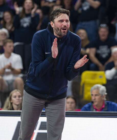 Cedar Rapids Xavier sends its seniors and its coach out on top The Cedar Rapids Xavier sends its seniors and its coach out on top The