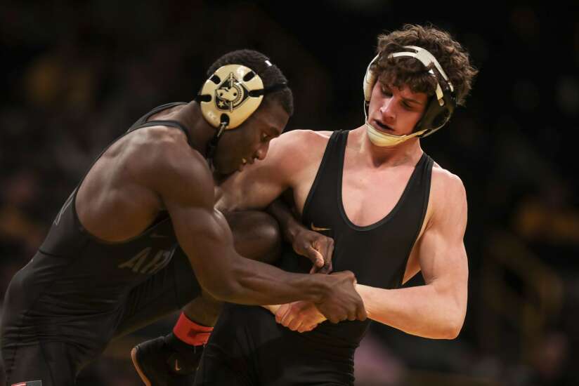 Iowa Wrestling Weekend That Was: Army helped top-ranked Iowa salvage quirky weekend