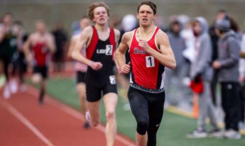 Crummy conditions haven’t slowed the state’s 3,200-meter runners