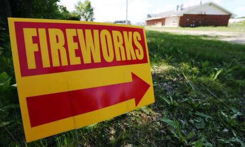 Iowa measure strips cities of regulating fireworks sales