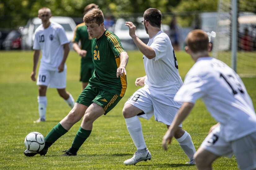 Photos: 2022 Iowa high school boys’ state soccer quarterfinals