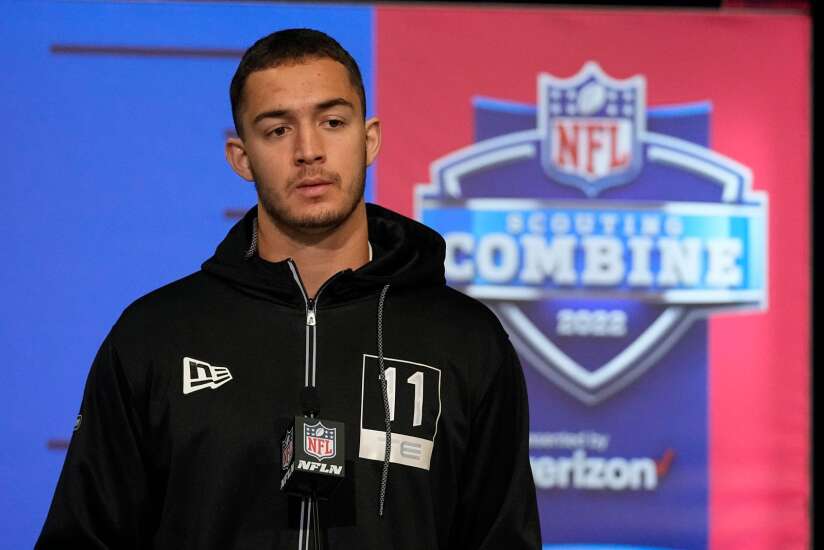Iowa State tight ends Charlie Kolar, Chase Allen share stage at NFL combine