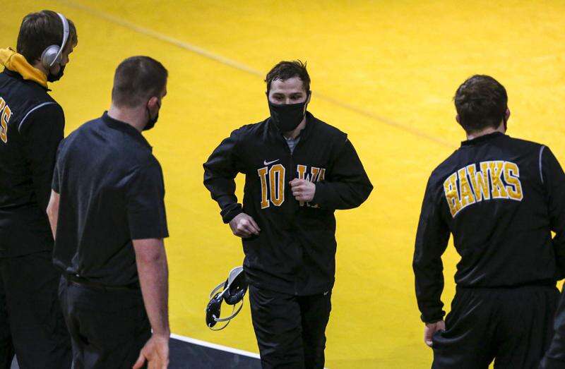Iowa wrestling podcast: What’s next for the Hawkeyes with Spencer Lee out for the season?