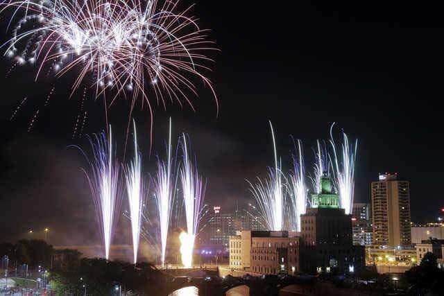 Where to watch Fourth of July fireworks in the Cedar Rapids area