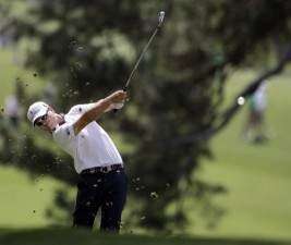 Eagle at 13 crystallizes good Masters opening round for Zach Johnson