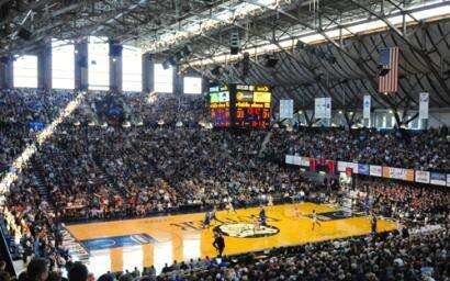 The best and worst college basketball gyms