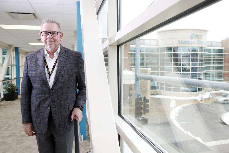 New Physicians’ Clinic of Iowa building open to patients