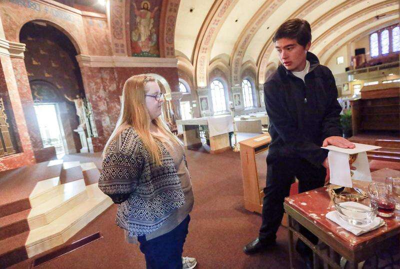 Iowa becomes 38th state in teen’s goal to altar serve in every state