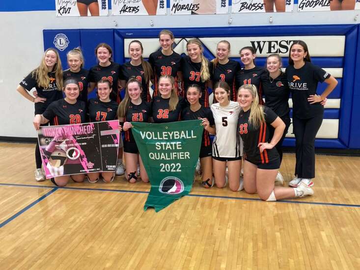 No. 1 Springville rallies to beat New London in 5-set regional volleyball final