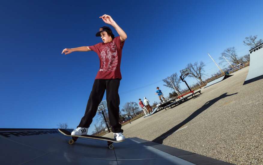 Cedar Rapids sets up temporary skate park in Time Check