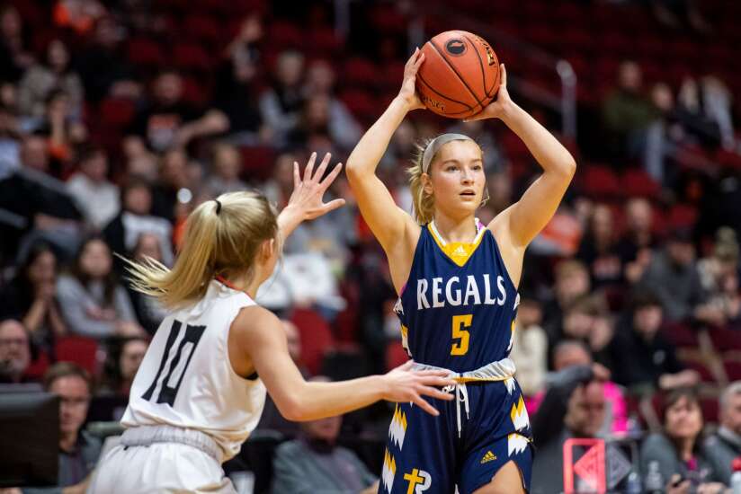 Photos: Iowa City Regina vs. Sibley-Ocheyedan in 2023 Iowa Class 2A girls’ state basketball quarterfinals