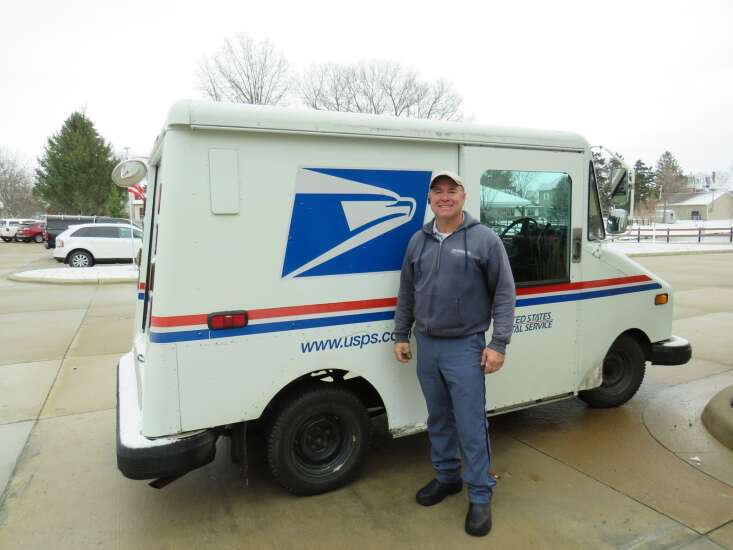 Washington mail carrier retiring after over 38 years
