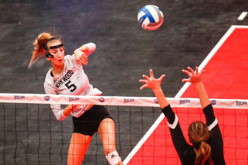 Kirkwood has up-and-down opening day in national volleyball tournament