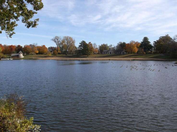 Why does Backbone Lake have poor water quality?