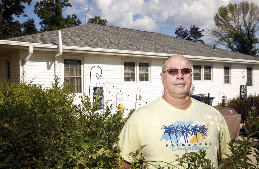 Contractor who bilked homeowners over derecho repairs pleads