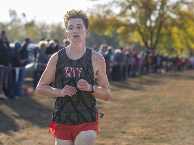 14:50! Ford Washburn resets the Seminole Valley course record at the MVC Super meet