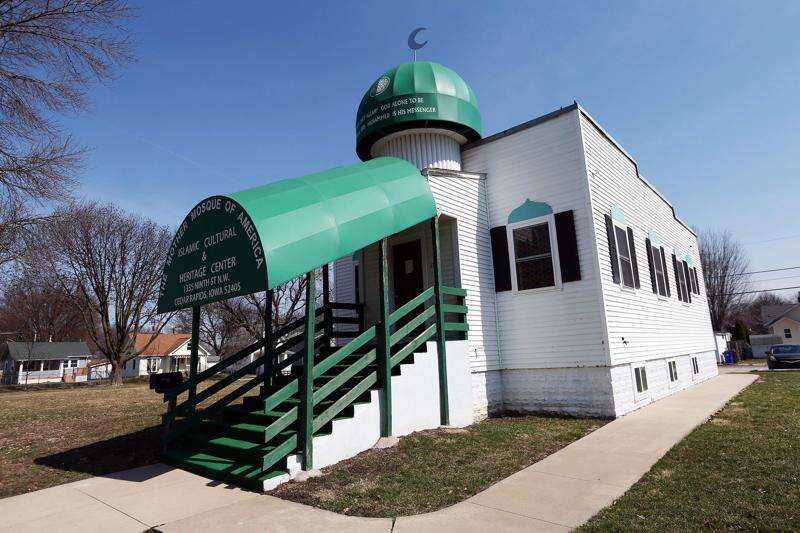 Cedar Rapids mosques receiving support letters, not hate mail