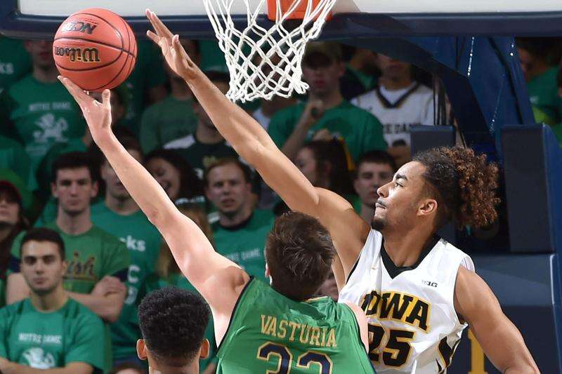 Iowa can’t sustain defensive improvement in loss to Notre Dame
