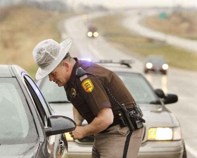Should Iowa change its interstate speed limit?