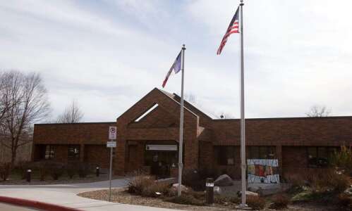 Iowa City school board delays vote on redistricting