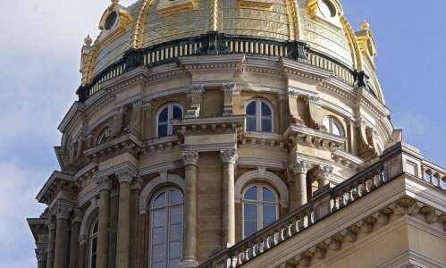Iowa legislative session a tale of two parties