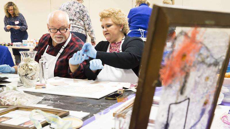 Healing Power of Art classes offer chance for creativity, expression for cancer patients, survivors