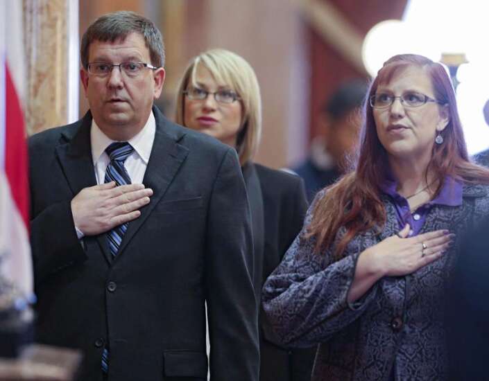 Wiccan prayer at Iowa Legislature draws silent protest, boycott