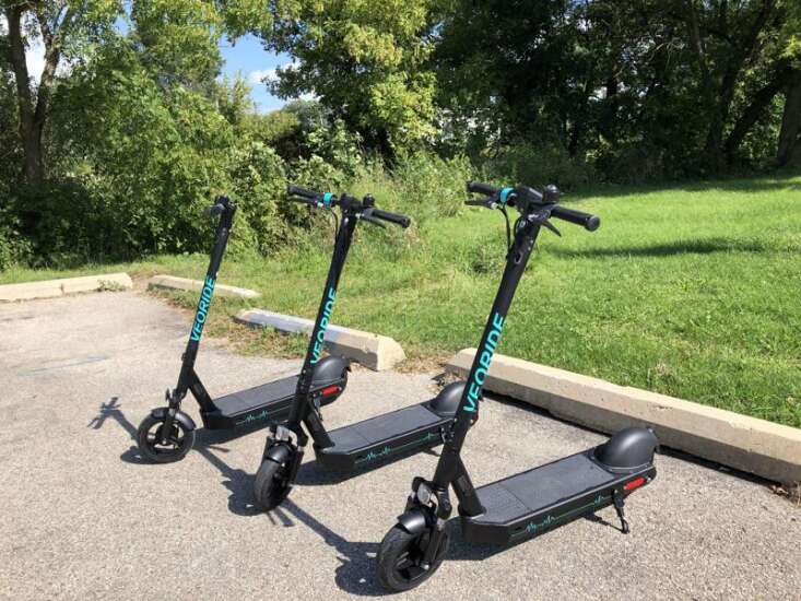 Popular scooter share program will return to Cedar Rapids