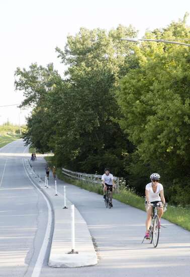 It’s time to build protected bike lanes on Iowa roadways