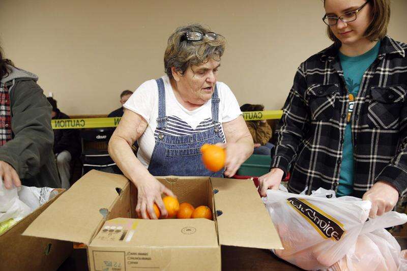 Solving food deserts in Iowa: When small towns lose grocery stores, where do residents turn?