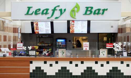 Leafy Bar brings flavorful salads, sandwiches to Lindale Mall