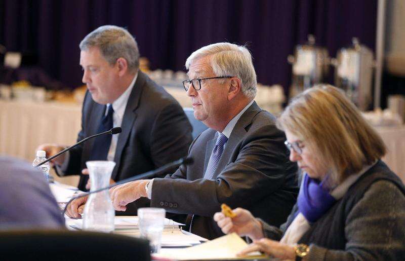 Iowa Board of Regents hire Mark Braun as executive director with incentive to nearly double capped salary