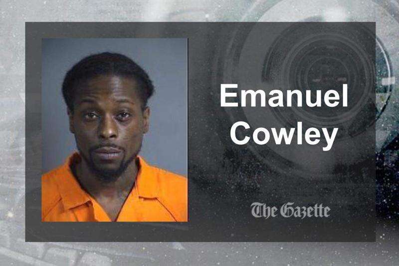 Iowa City man faces prison time for alleged knife threat