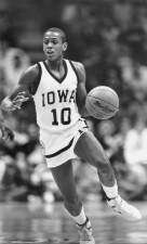 Iowa to honor '68, '70 basketball, Iowa-ISU on BTN