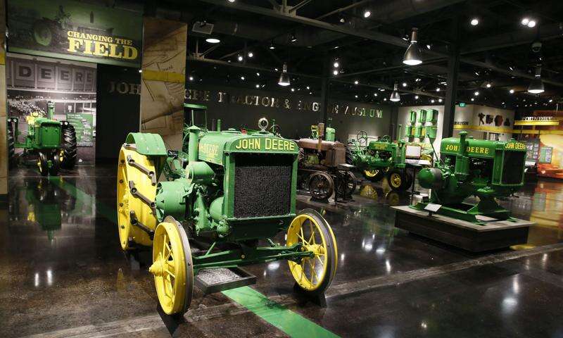 John Deere Tractor & Engine Museum opens in Waterloo