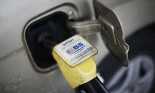 Ethanol industry: EPA should support initial fuel standard