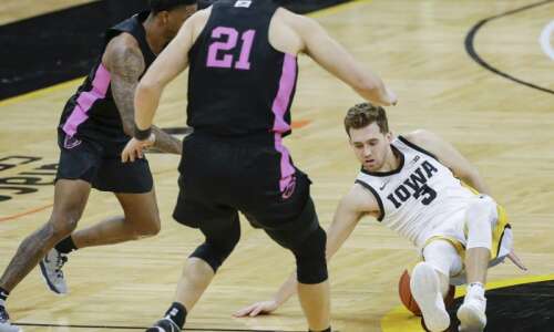 Penn State-Iowa men’s basketball glance: Time, TV, 6 facts