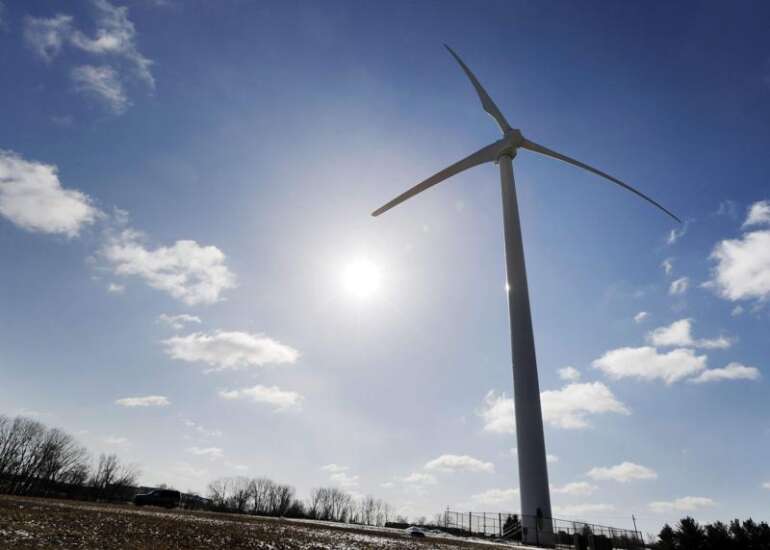 Iowa ranks first in renewable energy use, according to new report