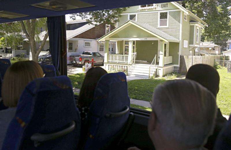 Cedar Rapids tour tries to dispel myths about affordable housing